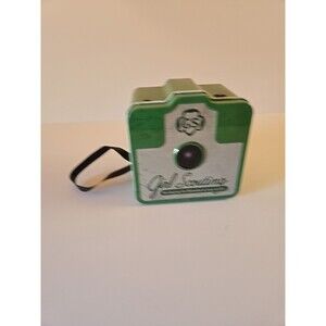 Girl Scout Scouting Tin 2018 Vintage Camera Look Color Green In Great Condition